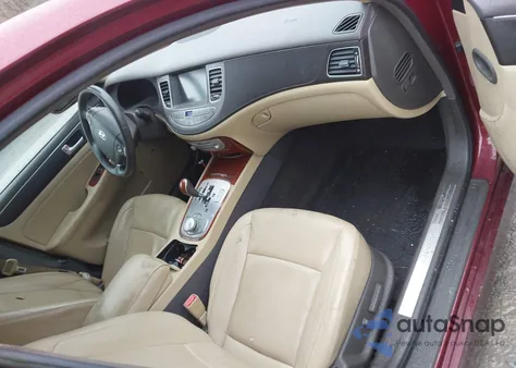 2013 Hyundai Genesis 3.8 z USA, uszkodzony, nr VIN KMHGC4DD2DU221040